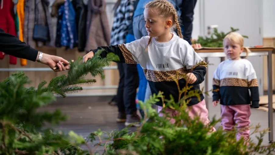 Pletení adventních věnců